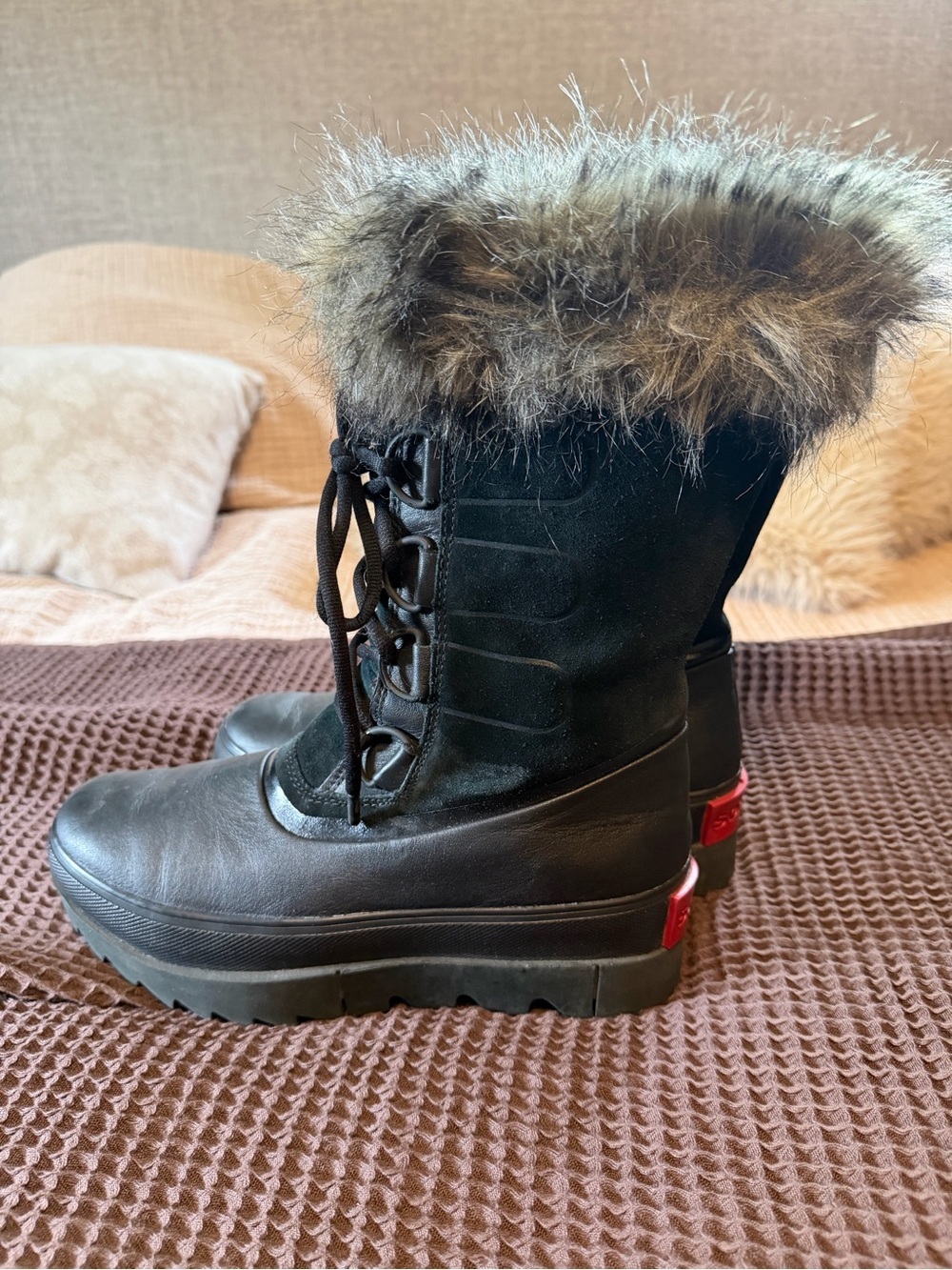 Sorel “Joan of Arc Next” Lace-Up Faux Fur Winter Waterproof Boots, Sz 8.5 - Picture 4 of 10